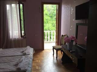 Отель Hotel Good Luck Кутаиси Апартаменты с балконом-2