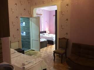 Отель Hotel Good Luck Кутаиси Апартаменты с балконом-5