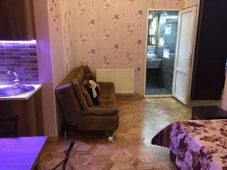 Отель Hotel Good Luck Кутаиси Апартаменты с балконом-19